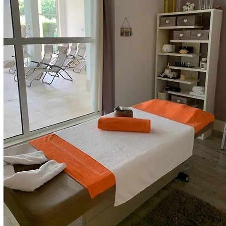 Hotell Bella 4*